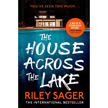 Книга на английском языке "House Across the Lake", Riley Sager 
