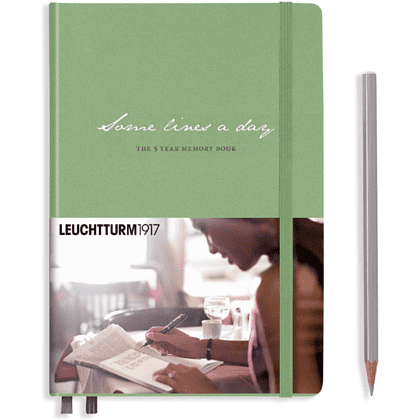 Блокнот "Leuchtturm1917. Несколько строк в день", А5, 365 страниц, на резинке, шалфей