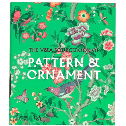 Книга на английском языке "The V&A Sourcebook of Pattern and Ornament"