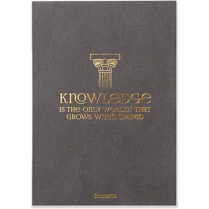 Открытка дизайнерская "Knowledge is the only wealth that grows when shared. Socrates", 148x105 мм