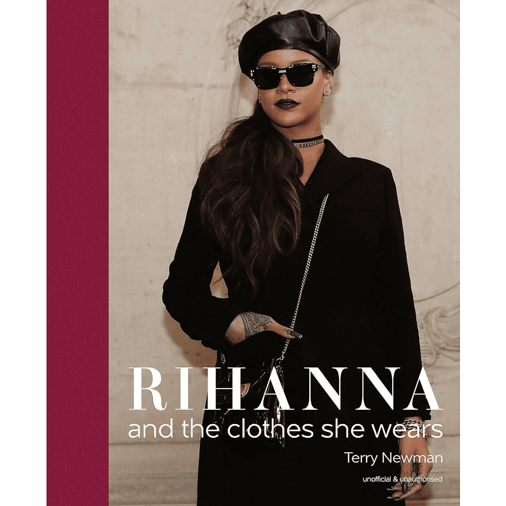 Книга на английском языке "Rihanna and the Clothes She Wears", Newman T.
