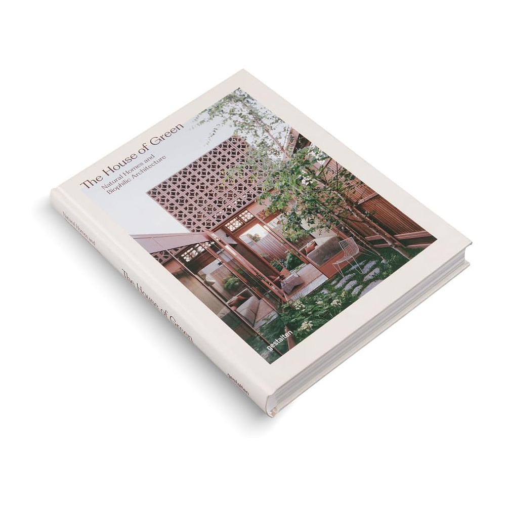 Книга на английском языке "The House of Green. Natural homes and biophilic architecture" - 2