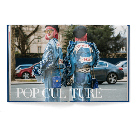 Книга на английском языке "The Ultimate Guide to Dior Bags", Alexandra Fullerton - 5