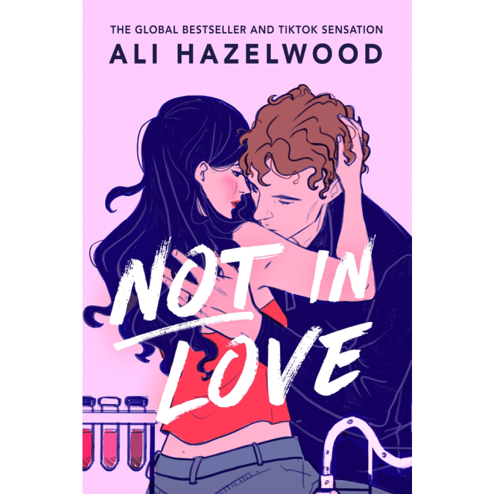 Книга на английском языке "Not in Love", Ali Hazelwood