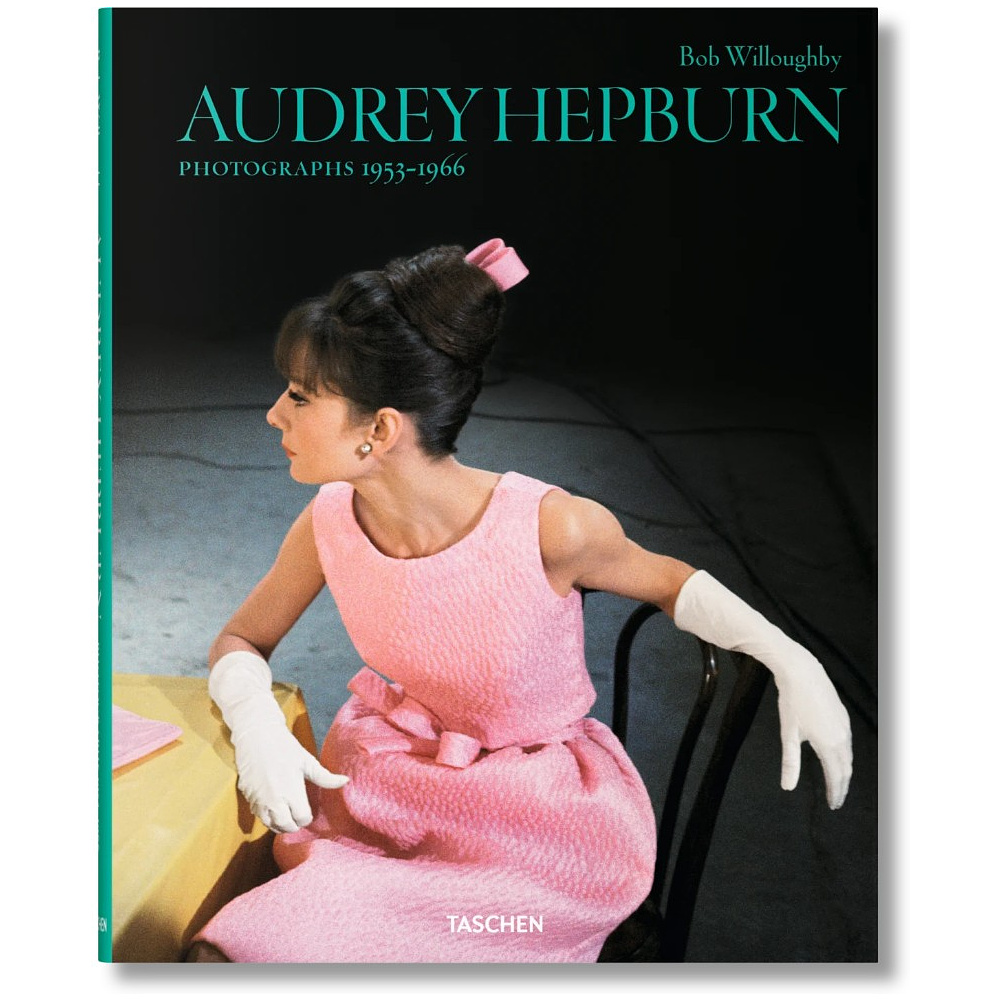 Книга на иностранном "Audrey Hepburn, Photographs 1953-1966",Bob Willoughby