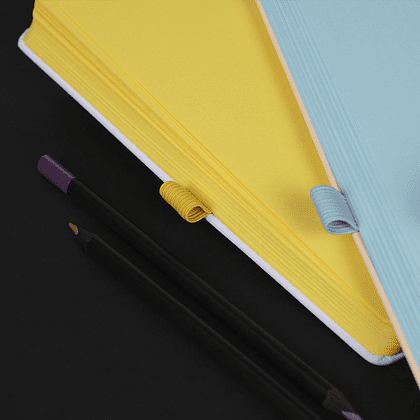 Блокнот "Doodle yellow paper", А5, 96 листов, фиолетовый, срез желтый - 4