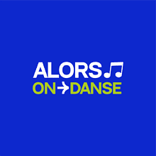 Бутылка «Alors on danse» с карабином, синий, черный, с брелоком, цвет синий 