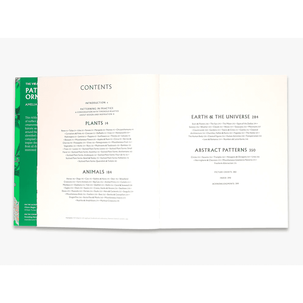 Книга на английском языке "The V&A Sourcebook of Pattern and Ornament" - 6