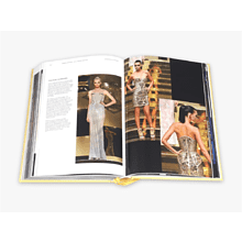 Книга на английском языке "Versace Catwalk"