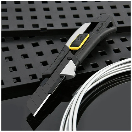 Нож строительный Deli YS EDL4256, 18 мм, корпус из алюминиевого сплава, прорезиненная рукоятка, автоблокировка - 5