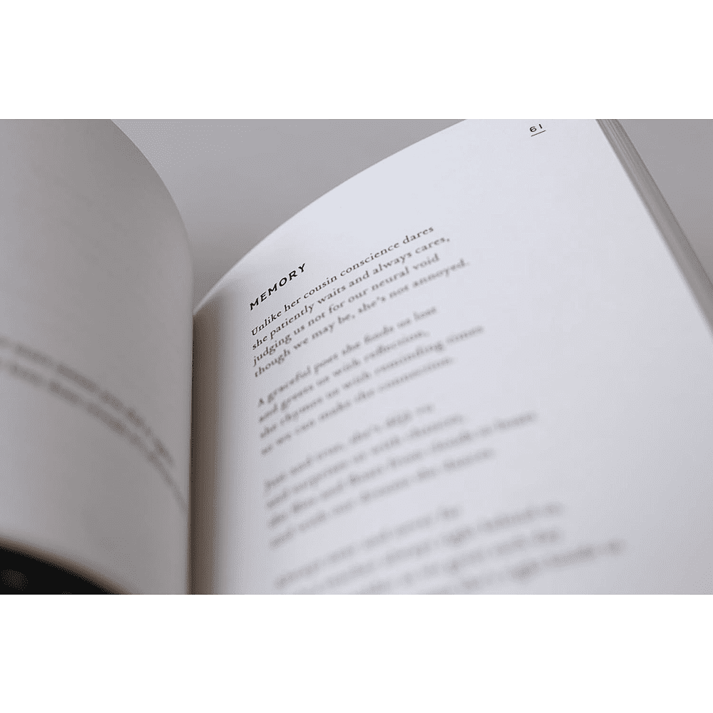 Книга на английском языке "Poems & Prayers", Matthew McConaughey - 6