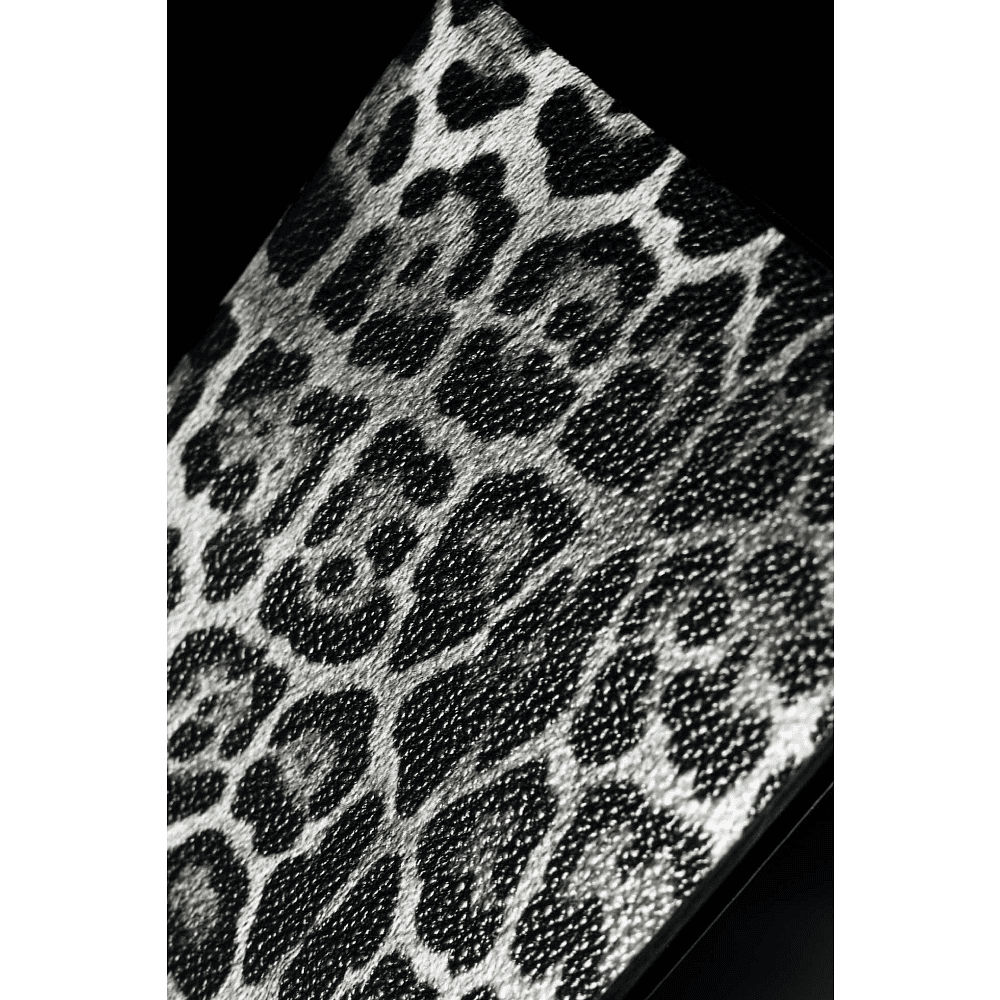 Ежедневник недатированный "Леопард", А6+, 320 страниц, линейка, серый - 3