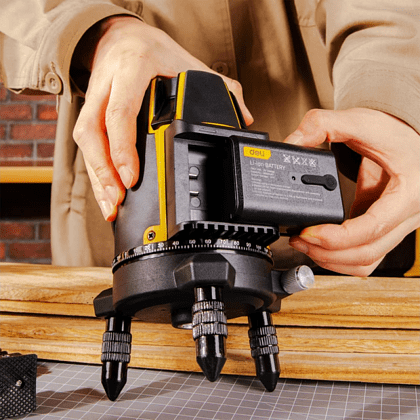 Уровень Deli YS EDL332303, лазерный, 3 линии, зеленый луч - 5