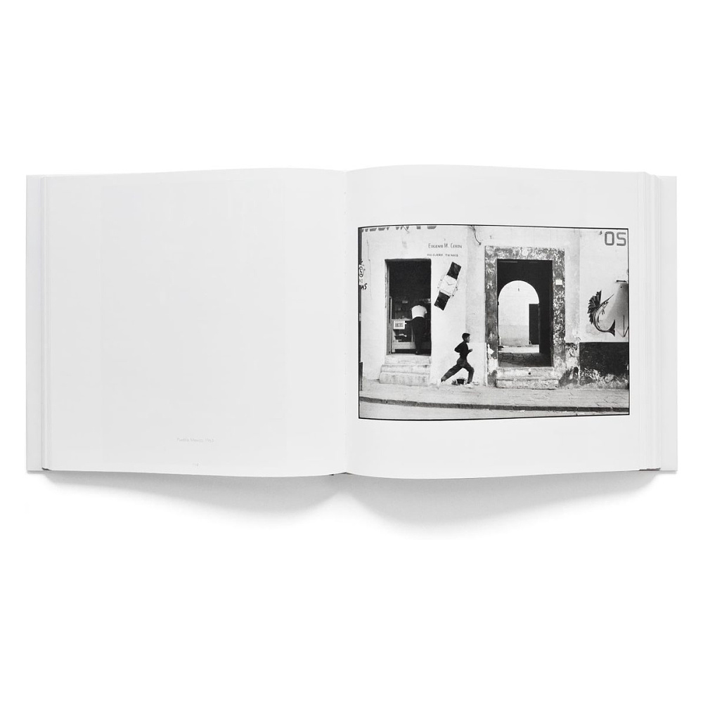 Книга на английском языке "Henri Cartier-Bresson: Photographer", Yves Bonnefoy - 5