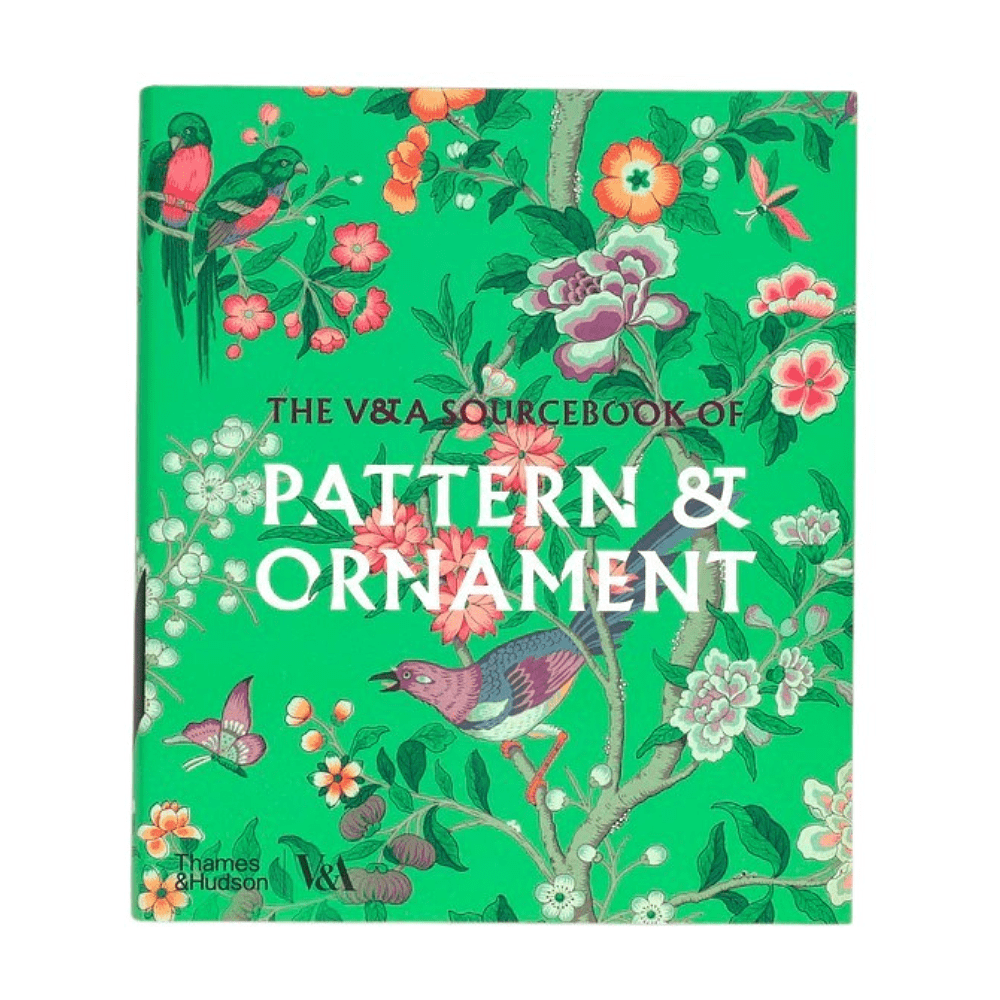 Книга на английском языке "The V&A Sourcebook of Pattern and Ornament"