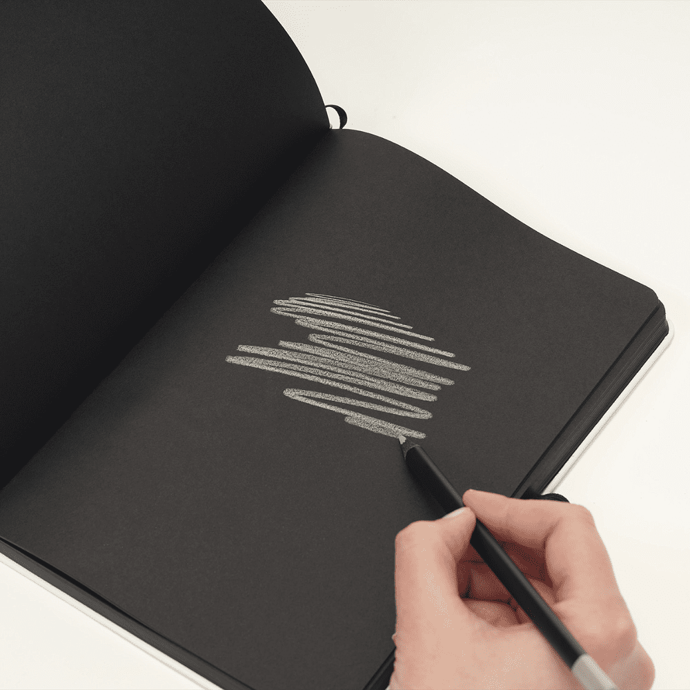 Блокнот "Doodle black and white", А5, 96 листов, белый, срез черный - 2