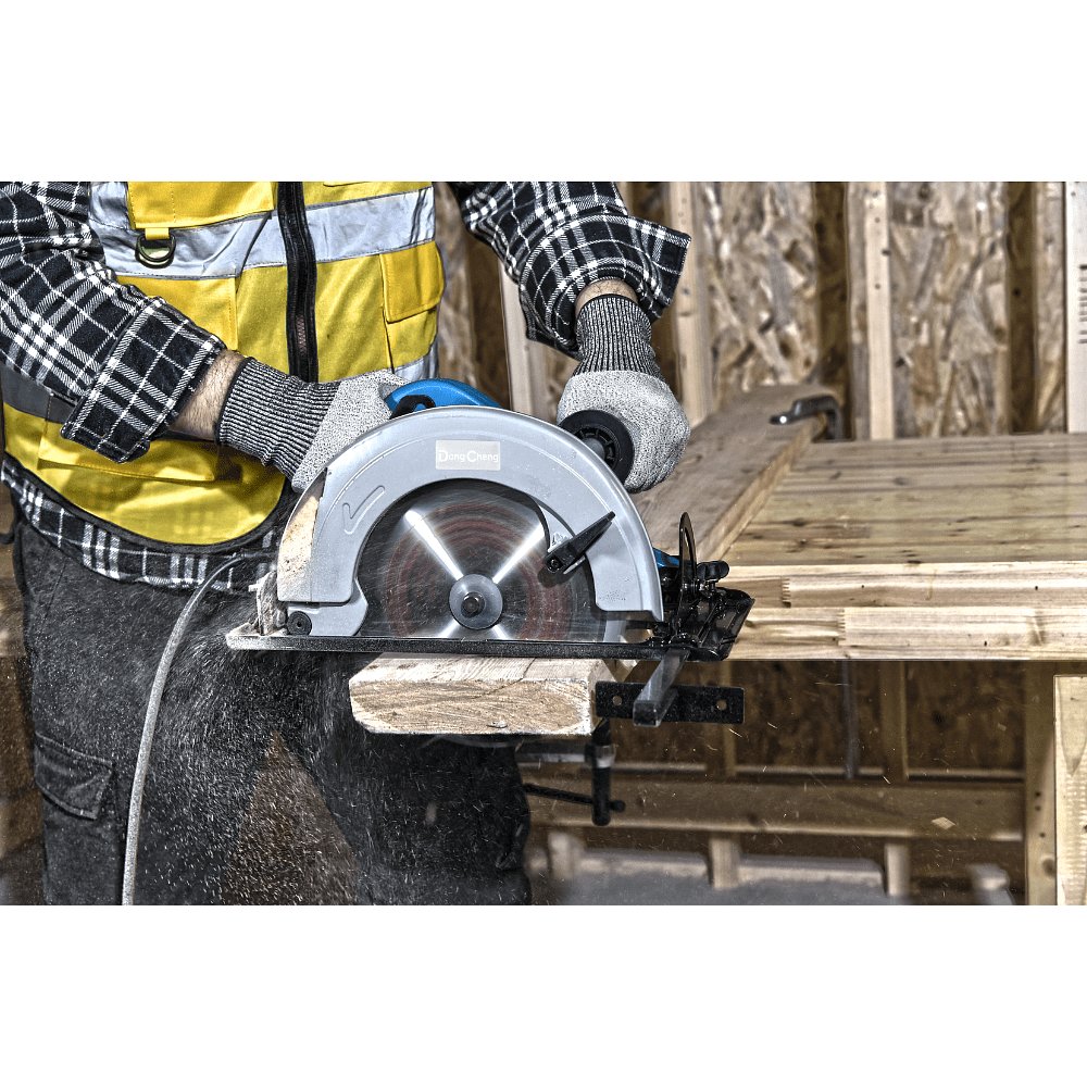 Пила циркулярная DongCheng DMY02-235, сетевая, 235 мм, 2000 Вт - 4