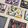 Футляр для визитных и кредитных карт "Flora. Ночные цветы", черный - 6