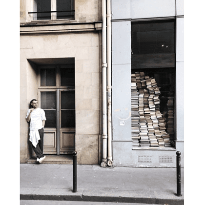 Книга на английском языке "Streets of Paris" - 2