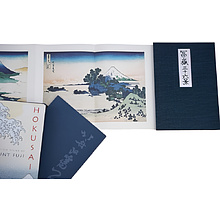 Книга на английском языке "Hokusai: Thirty-Six Views of Mount Fuji", Amelie Balcou