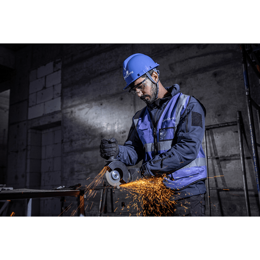 Угловая шлифмашина DongCheng DCSM04-125 (TYPE H2K), 125 мм, 2 АКБ, 6 Ач, З/У 4 А - 6