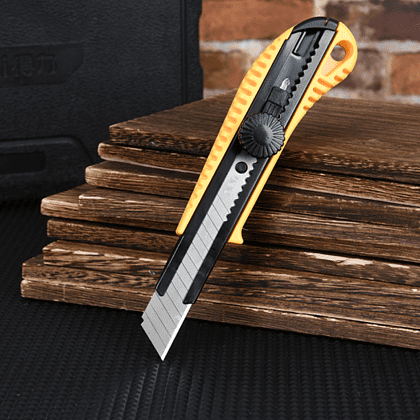 Нож строительный Deli YS EDL003A, 18 мм, универсальный - 2