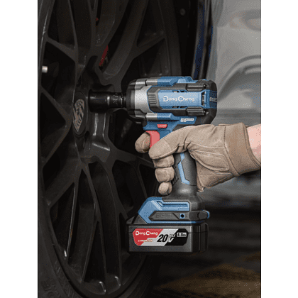 Аккумуляторный гайковерт DongCheng DCPB598 (TYPE EM), 20 В, 598 Нм, 2 АКБ, 4 Ач, З/У 2 А - 2