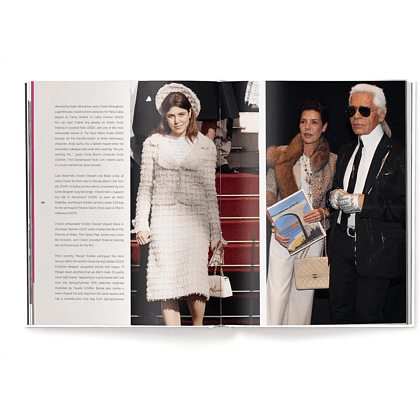 Книга на английском языке "The Ultimate Guide to Chanel Bags", Alexandra Fullerton - 6