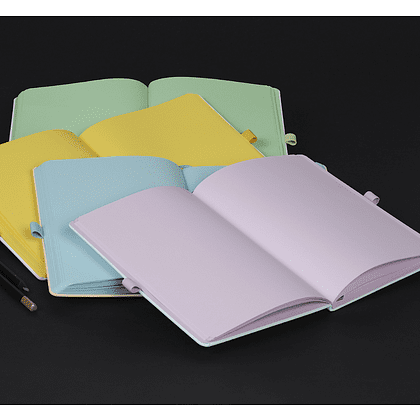 Блокнот "Doodle lilac paper", А5, 96 листов, голубой, срез фиолетовый - 5
