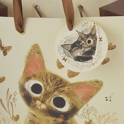 Пакет бумажный подарочный "Love me", 18x23x10 см, бежевый - 2