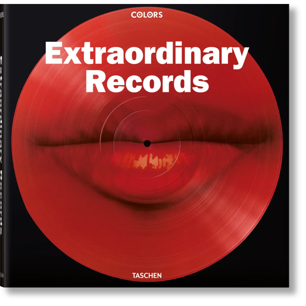 Книга на английском языке "Extraordinary Records"