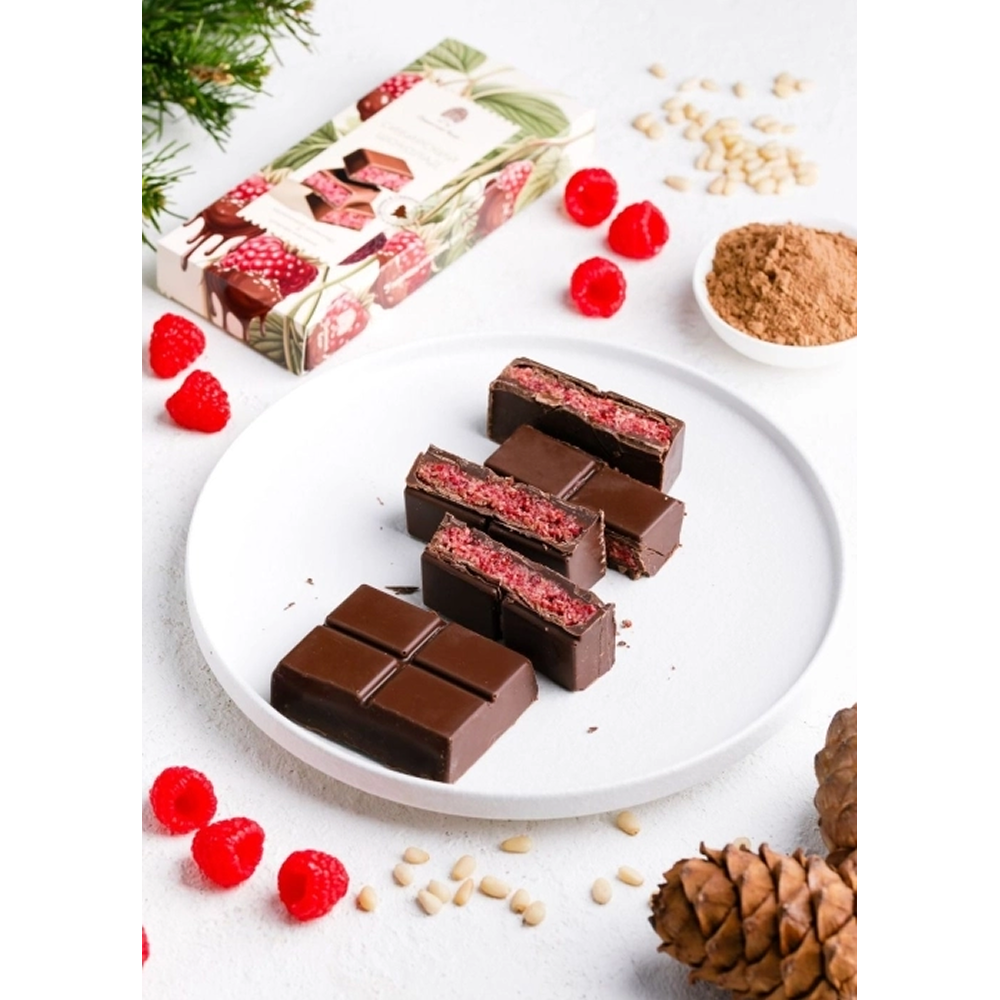 Шоколад молочный "Сибирский кедр", 200 гр., с малиной и тестом катаифи