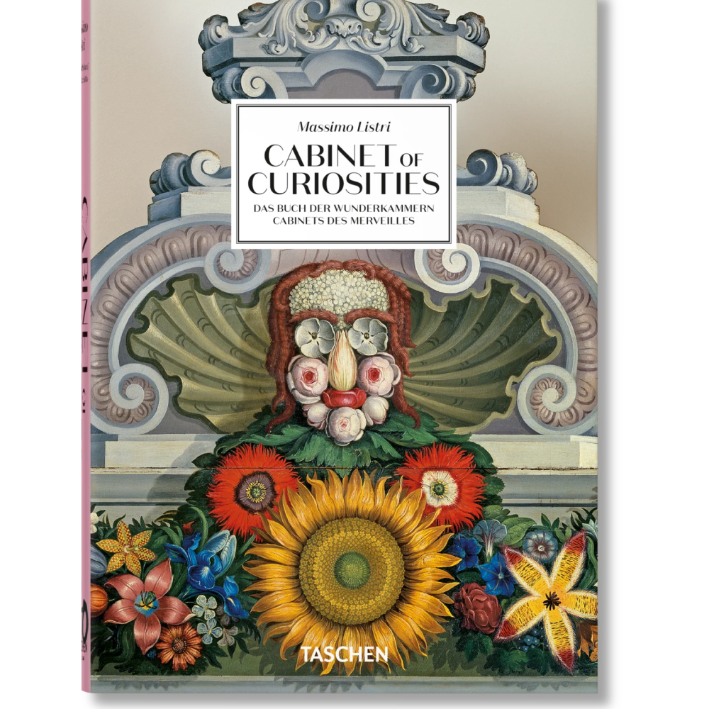 Книга на английском языке "Massimo Listri. Cabinet of Curiosities", Antonio Paolucci, Giulia ML Carciotto