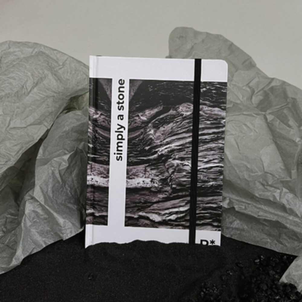 Ежедневник недатированный "StonePaper. Simply a stone", 128 страниц, на резинке, серый