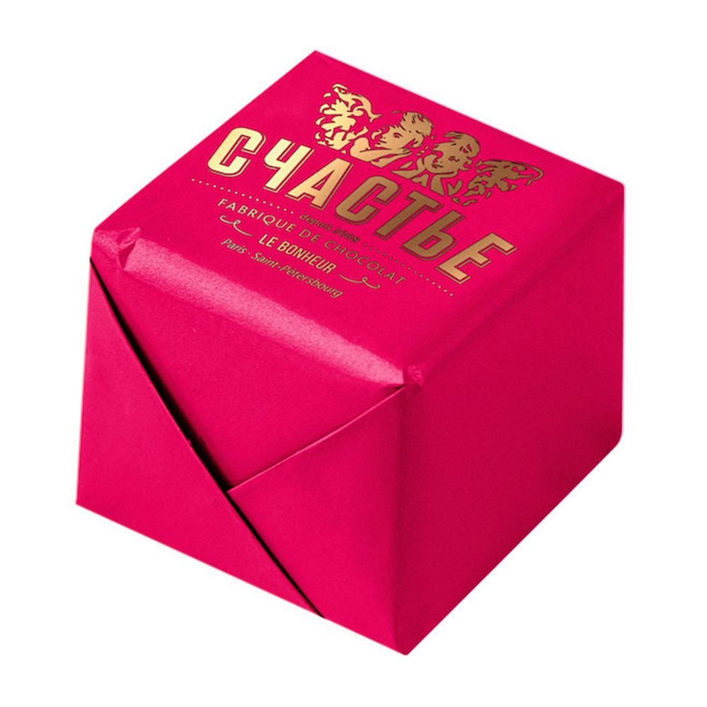 Конфеты "Счастье" пралине в горьком шоколаде с вишней и миндальным печеньем, 50 г