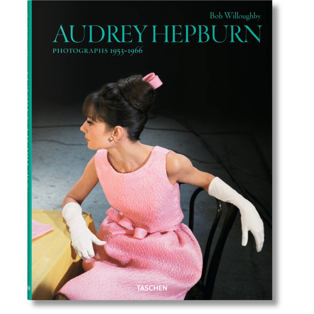 Книга на иностранном "Audrey Hepburn, Photographs 1953-1966",Bob Willoughby
