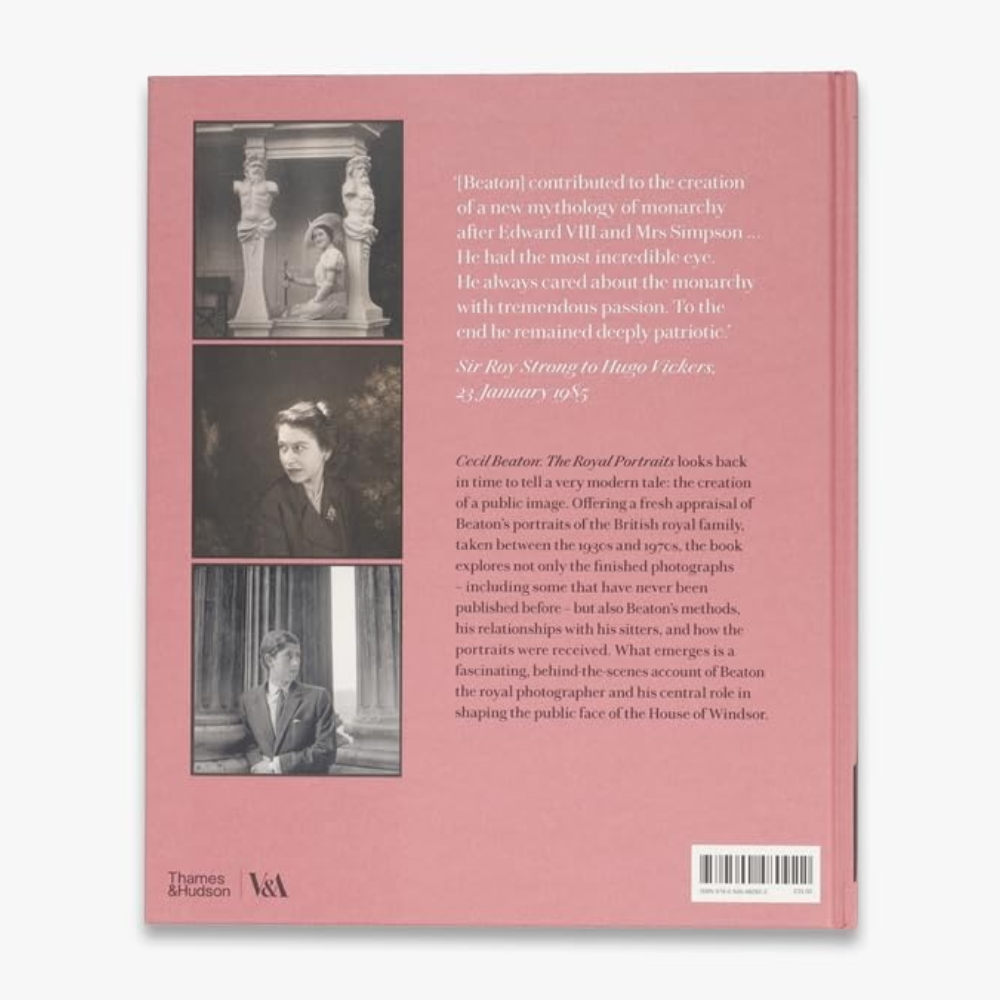 Книга на английском языке"Cecil Beaton: The Royal Portraits", Cecil Beaton, Claudia Acott Williams