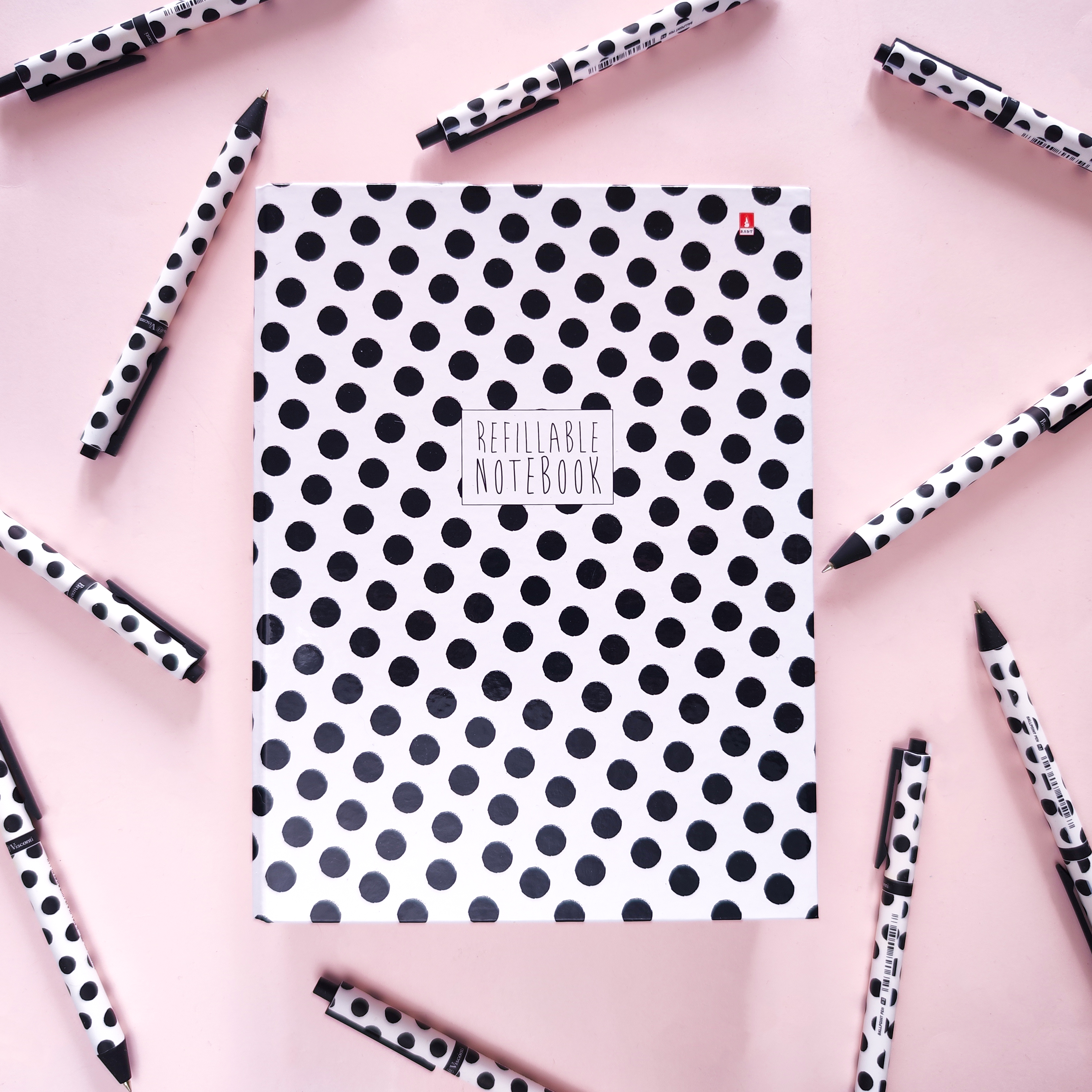 Ручка шариковая "ArtClick. Black polka dots", 0.5 мм, белый, черный, стерж. синий