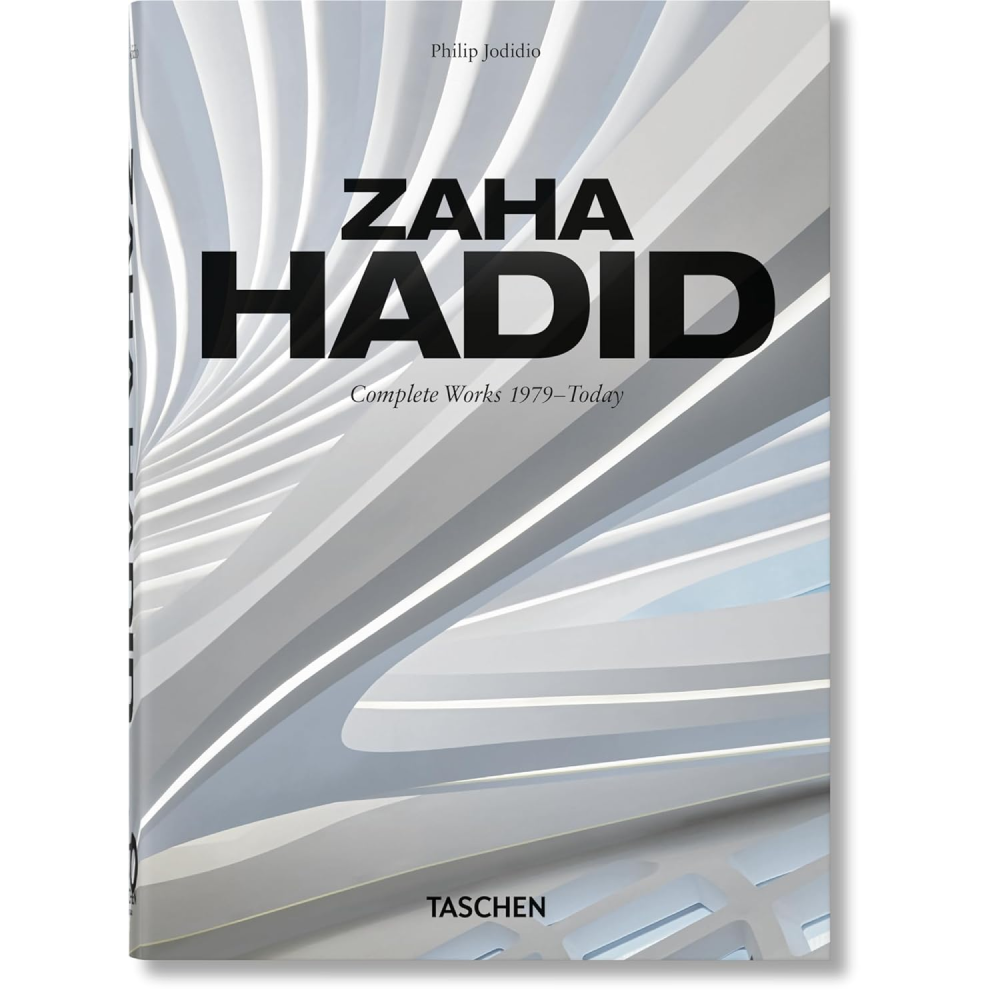 Книга на английском языке "Zaha Hadid. Complete Works 1979-Today" 