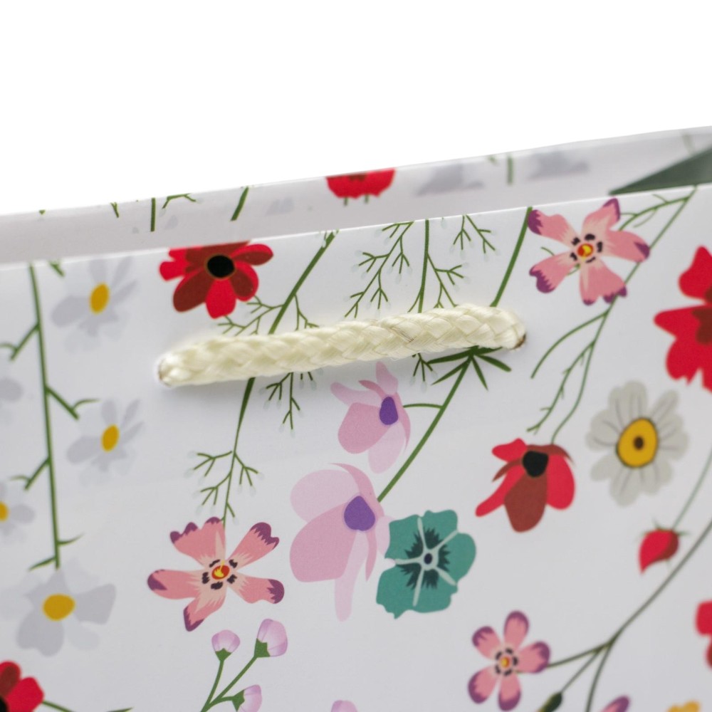 Пакет бумажный подарочный "Расцветай от счастья", 18х23х8 см, ламинированный - 3