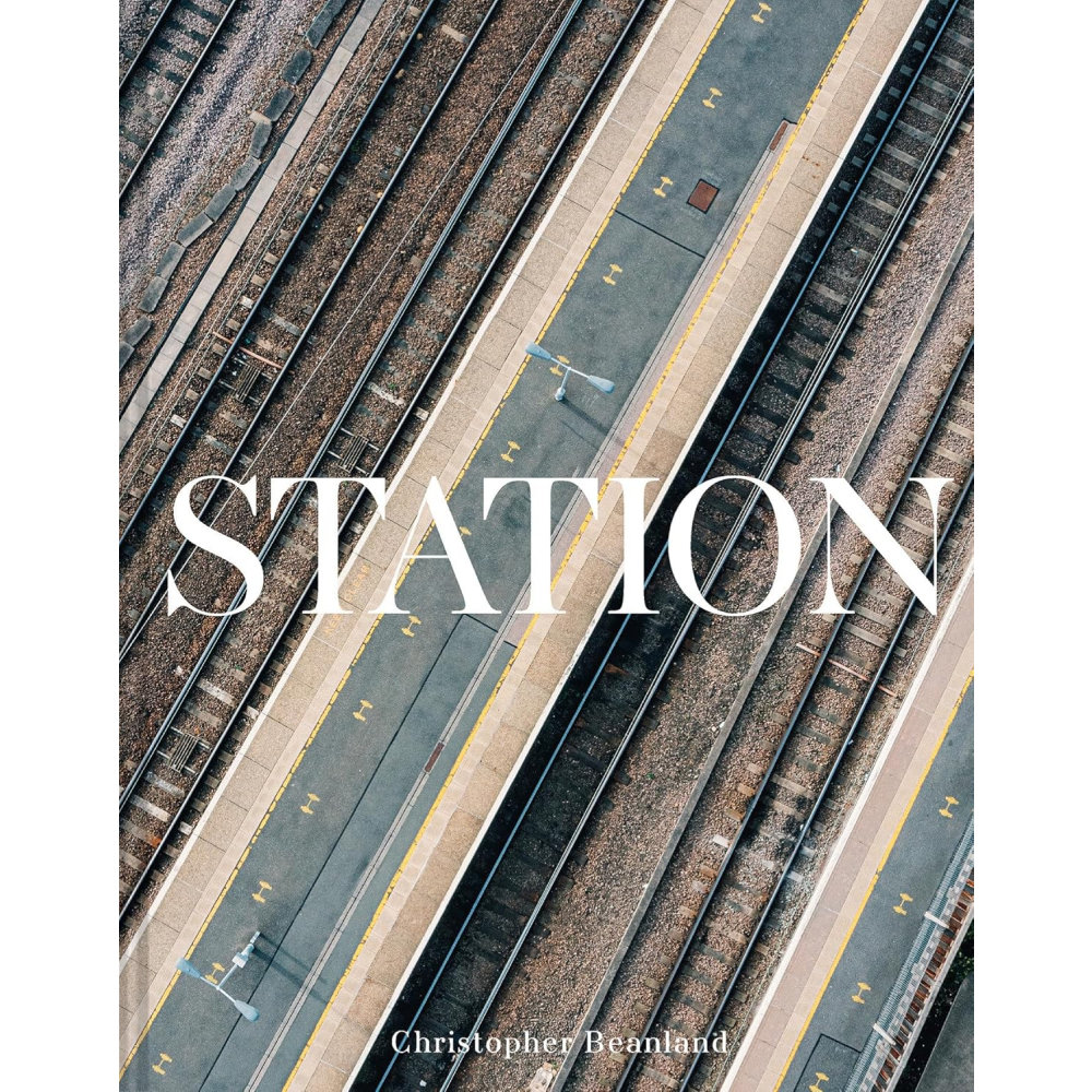Книга на английском языке "Station", Beanland C. 