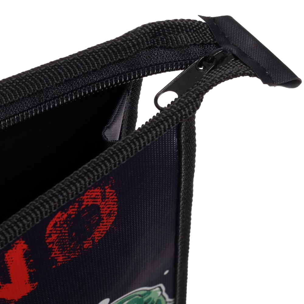 Папка для тетрадей "Опасность", А4, на молнии, пластик, черный