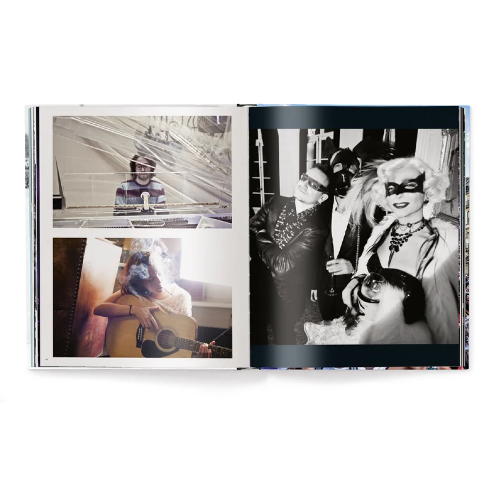 Книга на английском языке "Paris Blues", Bitton M.  - 5