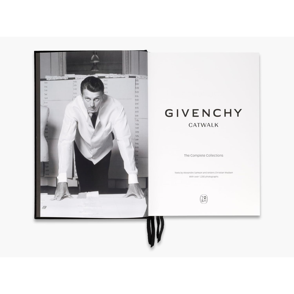Книга на английском языке "Givenchy Catwalk: The Complete Collections", Samson A., Madsen A. C.  - 3