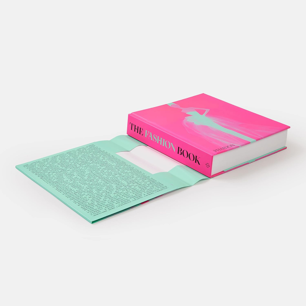 Книга на английском языке "The Fashion Book" - 7