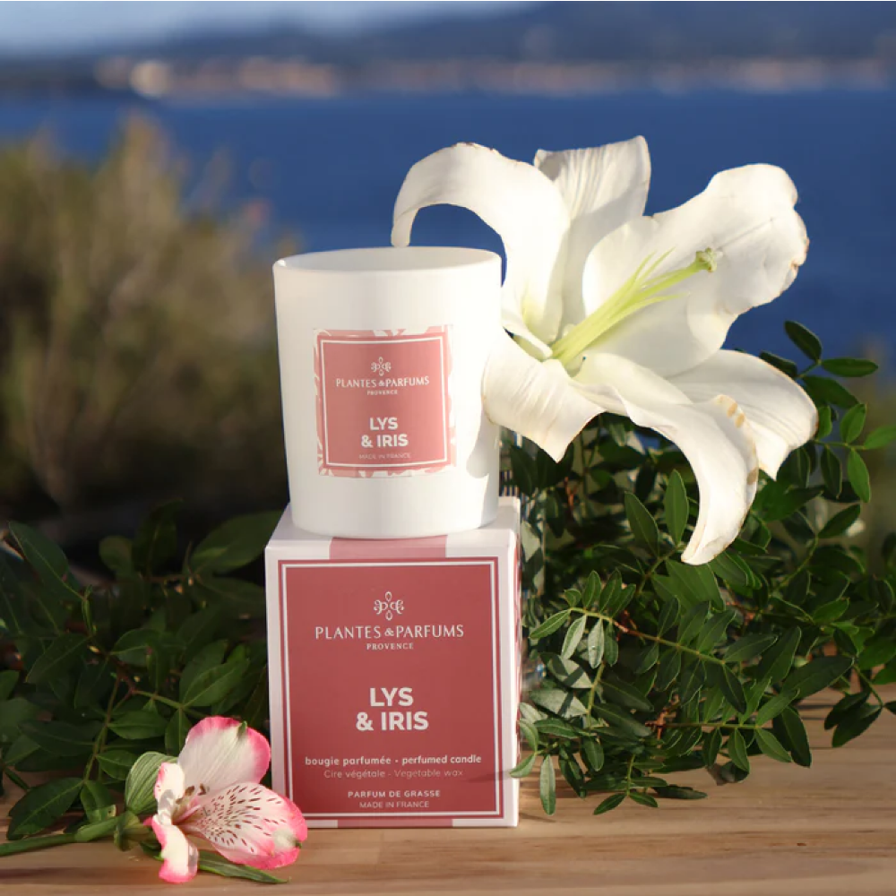 Свеча ароматическая PLANTES&PARFUMS "Lily & Iris", 180 гр