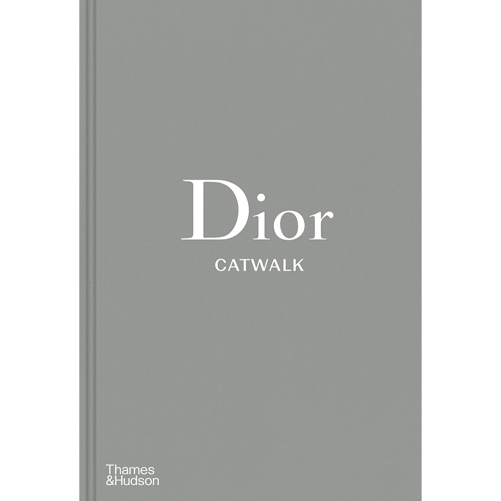 Книга на английском языке "Dior Catwalk", Alexander Fury, Adelia Sabatini