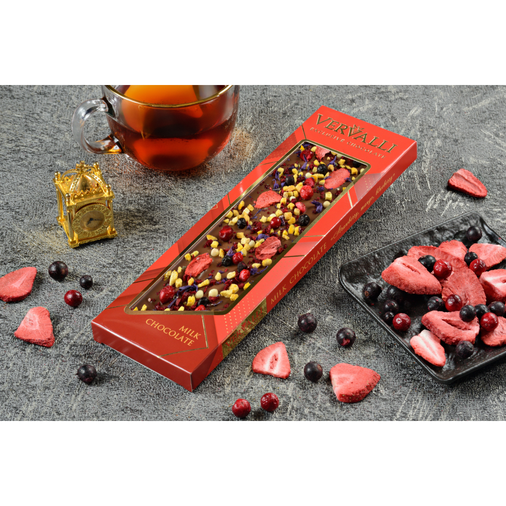 Шоколад молочный "Vervalli. Клубника, манго, черника", 110 гр. - 5