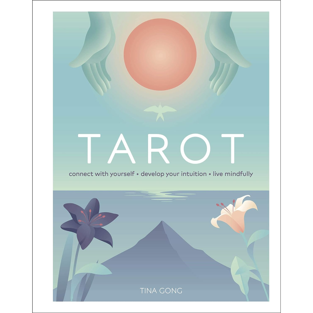 Книга на английском языке "Tarot", Tina Gong