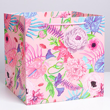 Пакет подарочный "С днем рождения", 30x30x30 см, розовый